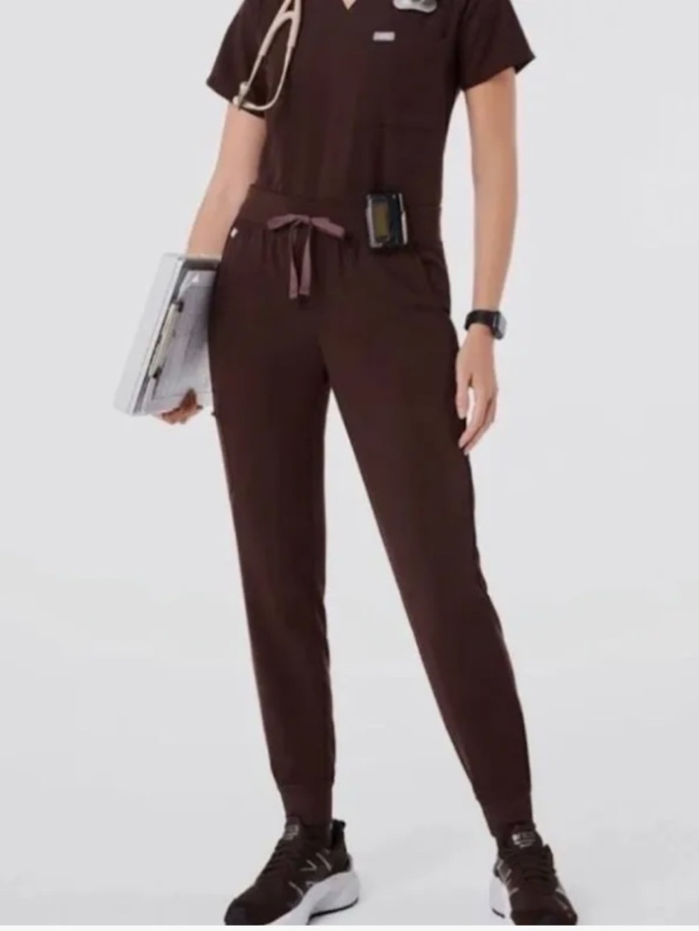 Figs Women's Track Jogger Pants in Dark Brown